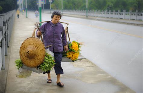 what are shoulder poles used for in china